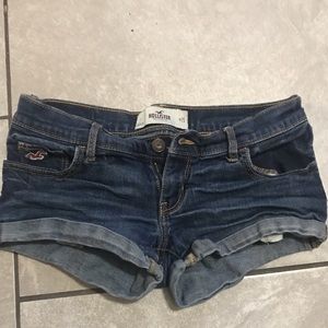 Hollister size 1